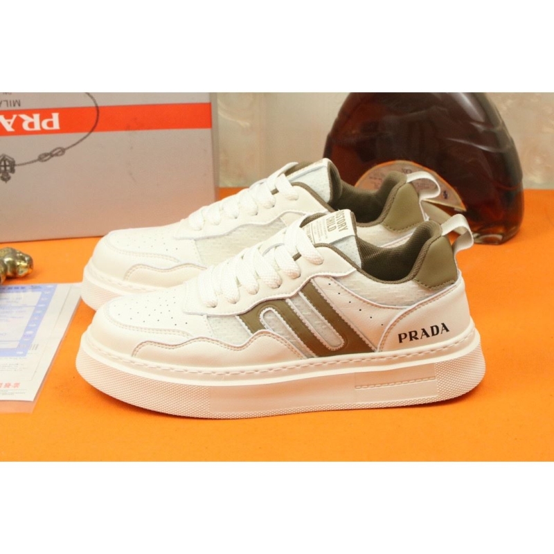 Pra*a casual shoes